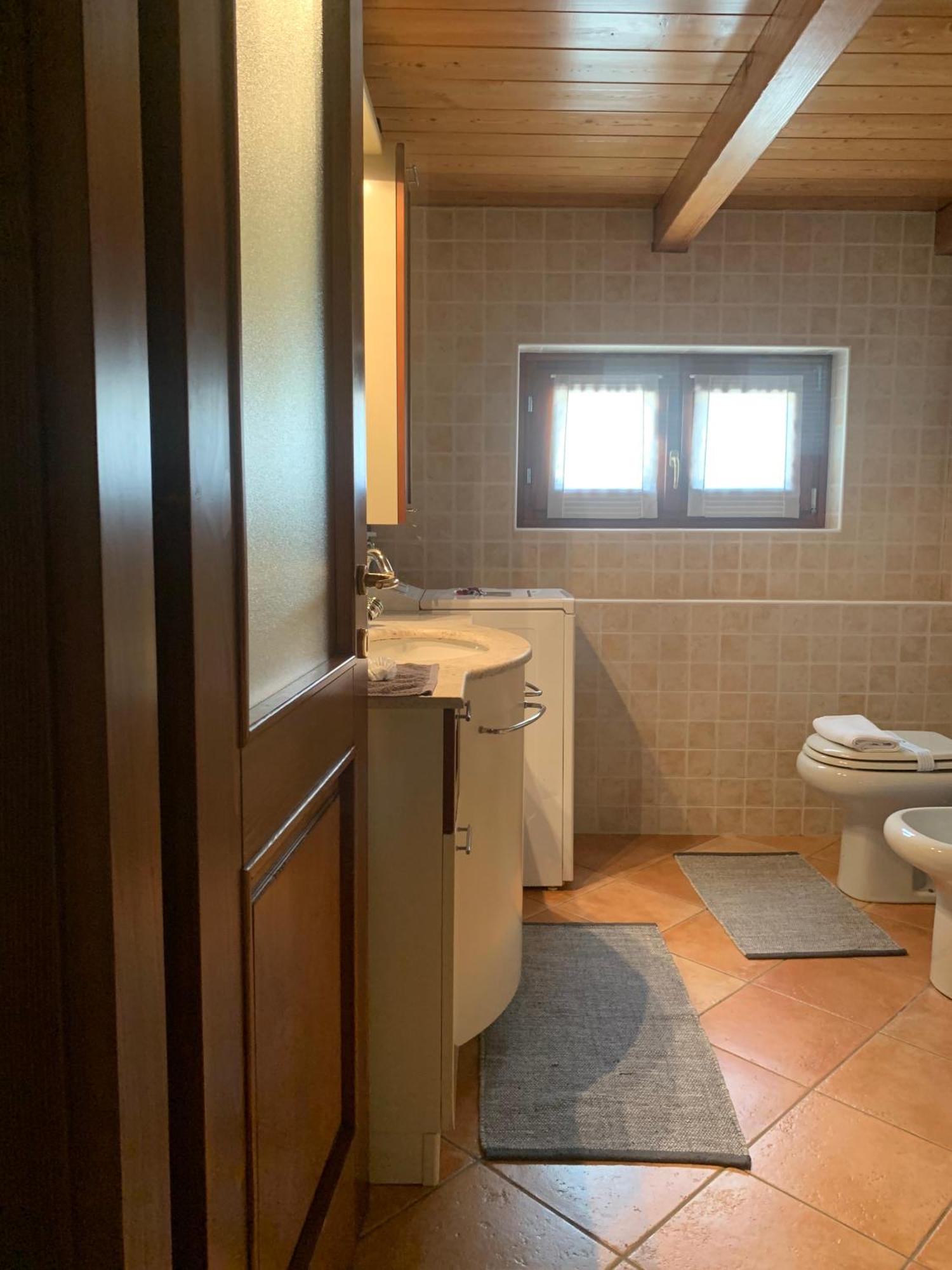 Il Granaio - Ancient Molino Maufet Watermill On - Garden View *